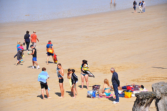 Beach activities, Saint-Malo