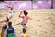 Deutsch: Beachhandball bei den Olympischen Jugendspielen 2018; Tag 6, 12. Oktober 2018; Mädchen, Hauptrundenspiel – Chinese Taipei (Taiwan)-Argentinien 1:2 English: Beach handball at the 2018 Summer Youth Olympics at 12 October 2018 – Girls Main Round – Chinese Taipei (Taiwan)-Argentina 1:2