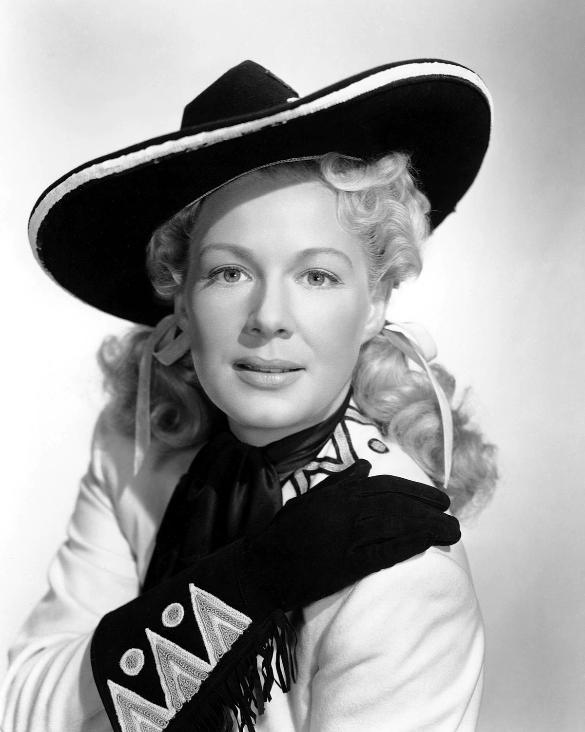 File:Betty Hutton Annie Get Your Gun.jpg - Wikimedia Commons