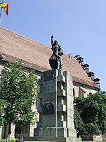 Bistrita - Andrei Muresanu statue.JPG