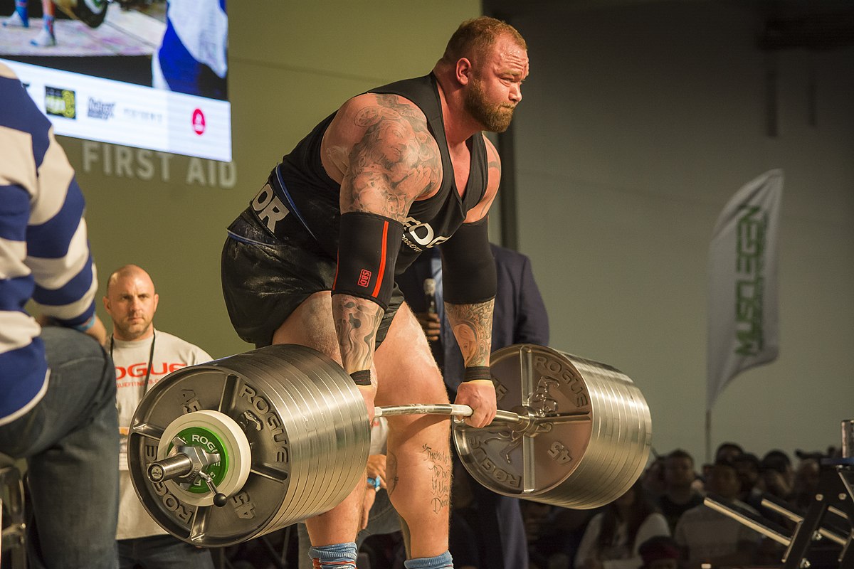 Hafthor Bjornsson établit un nouveau record du monde de soulevé de terre - Wikinews