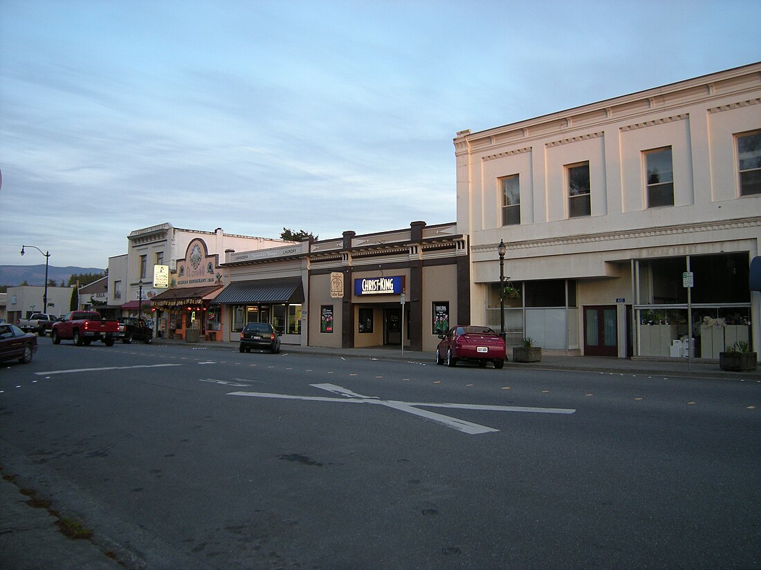 File:Burlington, WA - south side 600 block of E Fairhaven Ave.jpg