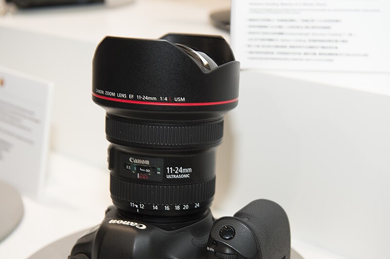 File:Canon EF 11-24mm F4L USM 01.jpg