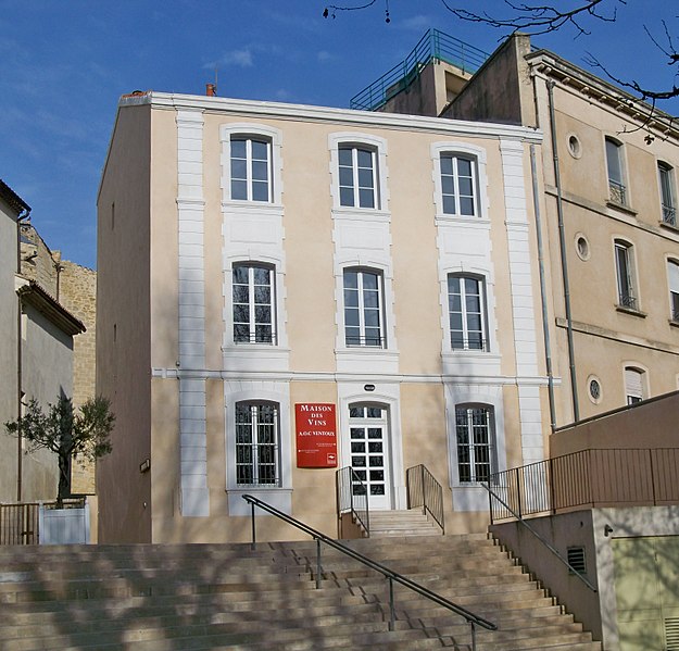 File:Carpentras - Maison du vins AOC Ventoux 2.jpg