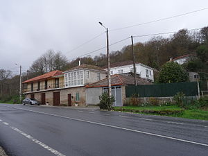Casal de Bispo, Domés, Ourense 03.JPG