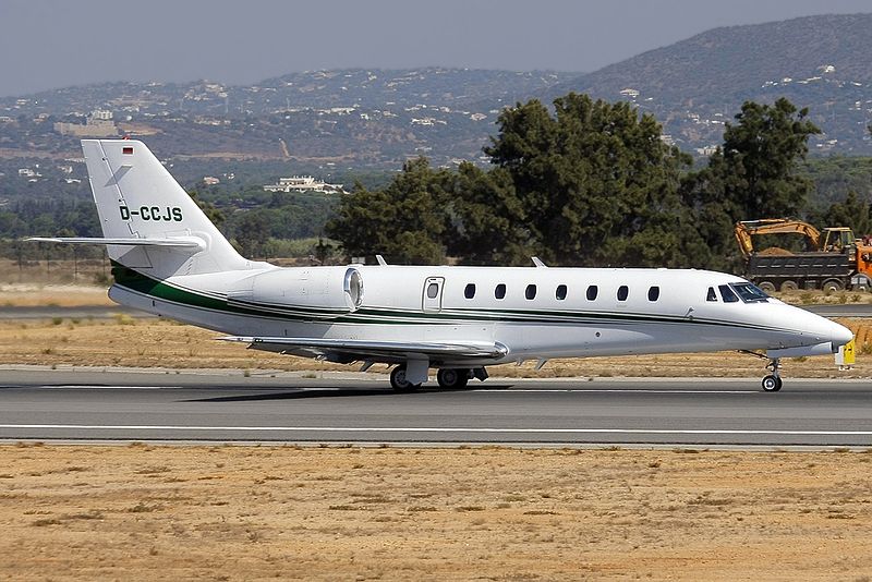 File:Cessna 680 Citation Sovereign, VHM Schul und Charterflug JP6942639.jpg