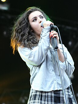 Charli XCX at 2013 Positivus