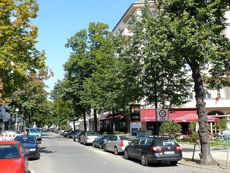 File:CharlottenburgWaitzstraße.jpg