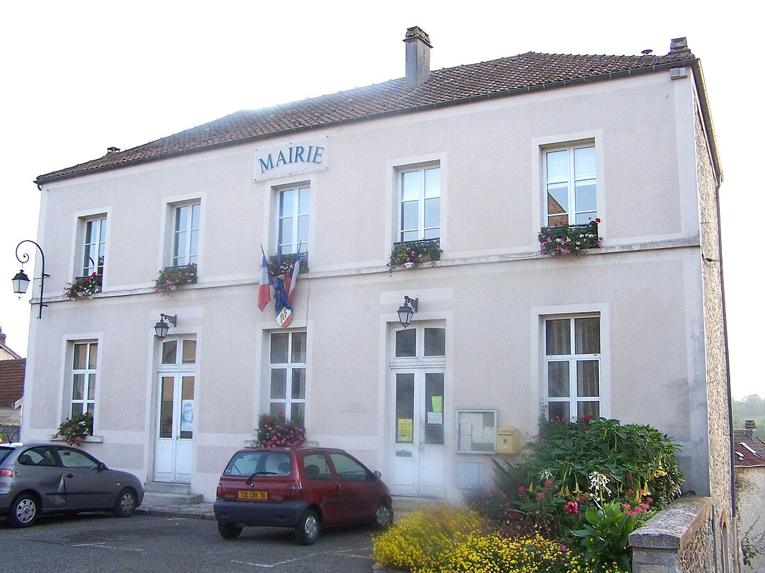 File:Chavenay Mairie.JPG