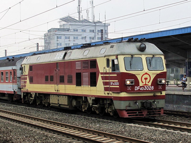 File:China Railways DF4D 3028 20090728.jpg