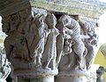Capitel figurativo românico, igreja de Santillana, Espanha.