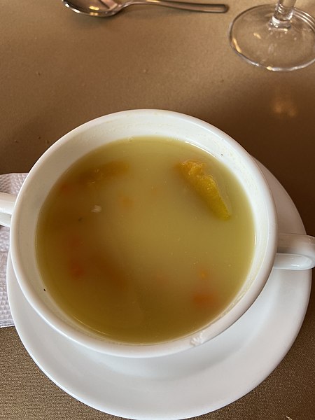 File:Comida de Colombia - sopa - 1.jpg