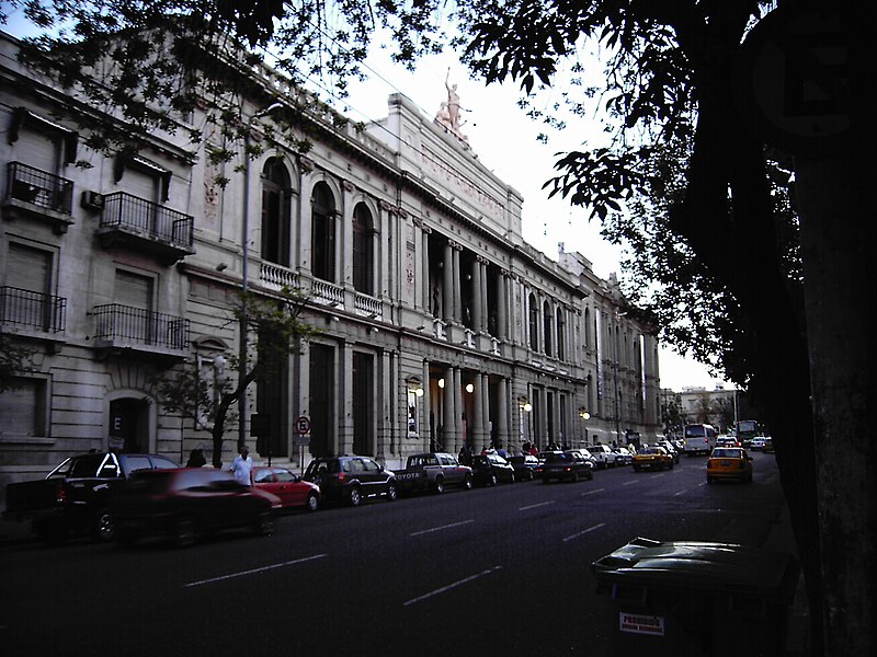 File:Cordoba-teatrolibertador.JPG