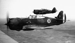 3 Curtiss H75 de la SPA 153 en formation.