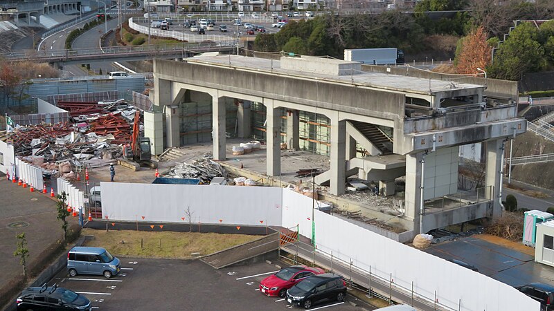 File:Demolition of Tokadaihigashi Station (2020-2-18) - 3.jpg