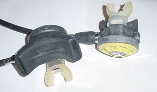 <span class="mw-page-title-main">Alternative air source</span> Emergency supply of breathing gas for an underwater diver