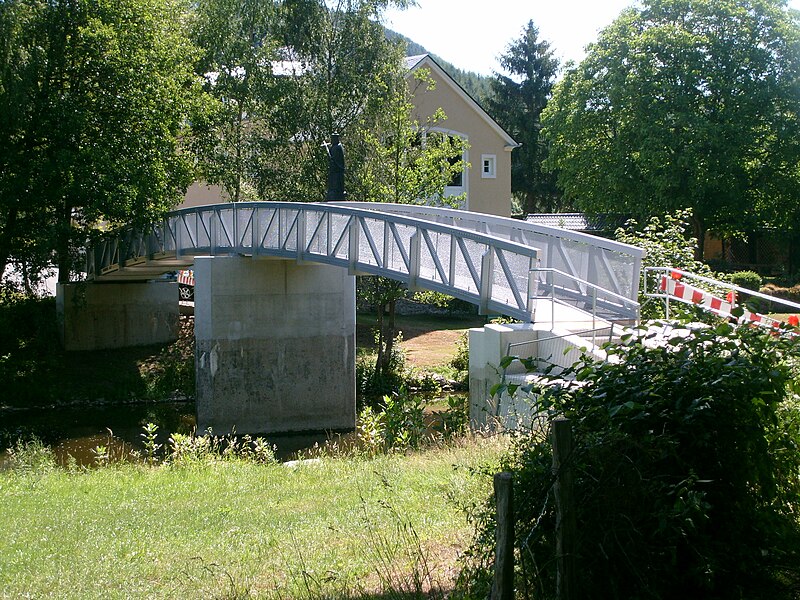 File:Doernauelsmuehle bridge Luxembourg Germany 01.jpg