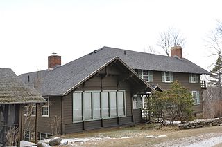 <span class="mw-page-title-main">Brackett House (Dublin, New Hampshire)</span> Historic house in New Hampshire, United States