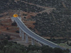 Az E75-ös európai út egy alagútja Iráklionál (Görögország, Kréta)
