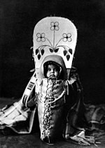 A traditional Nez Perce cradleboard (1911). Edward S. Curtis Collection People 007.jpg