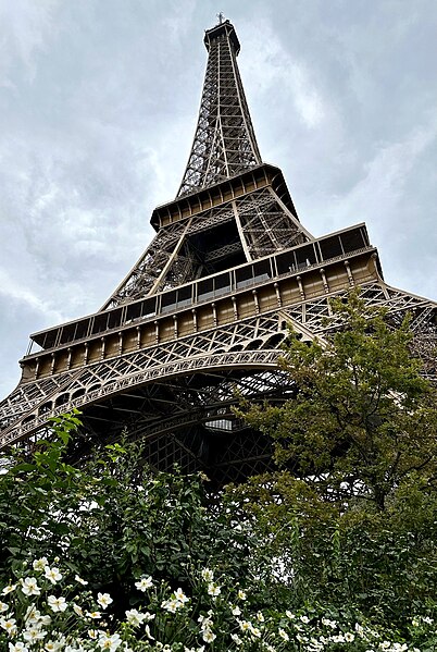 File:Eiffel Tower - 4.jpg