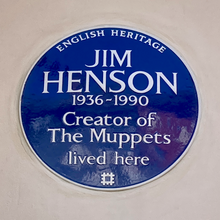 English Heritage blue plaque at Henson's former home in North London English Heritage blue plaque at Jim Henson's former home (close).png