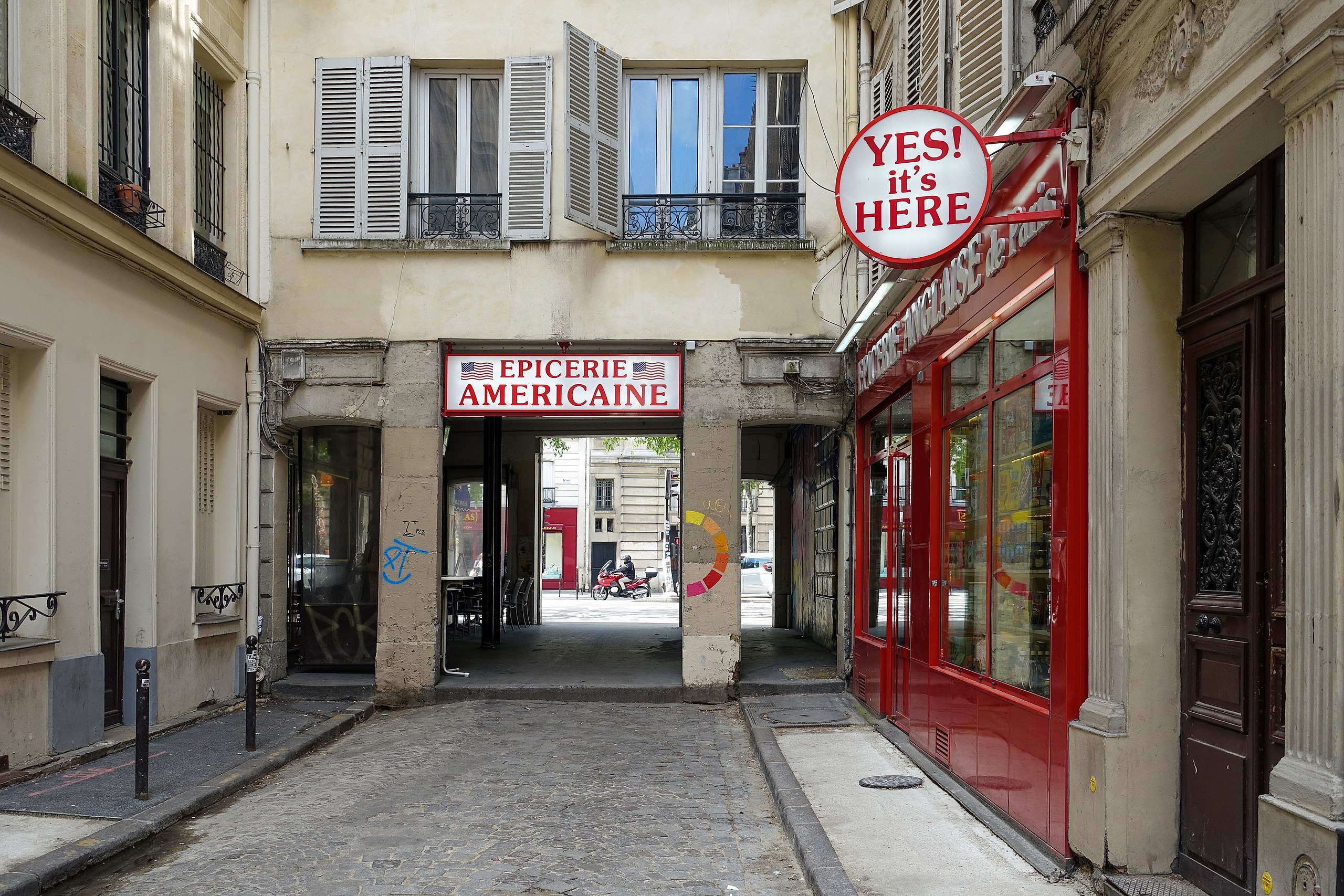 File:Epicerie americaine @ Paris (34280988641).jpg - Wikimedia Commons