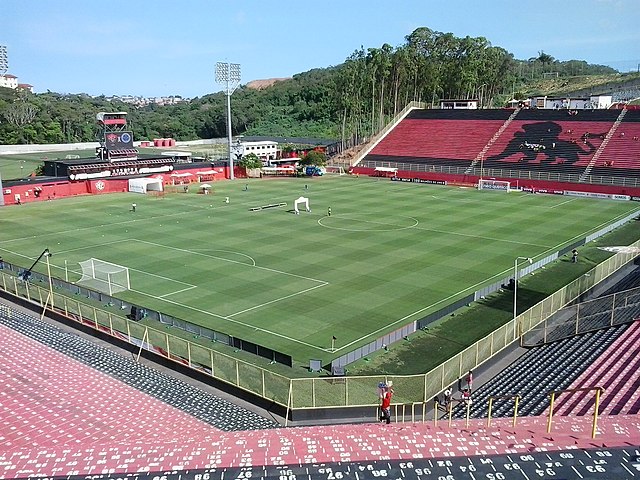 File:Estádio Barradão - Esporte Clube Vitória 4.jpg - Wikimedia Commons