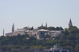 Vista do Palácio Topkapı desde o Bósforo