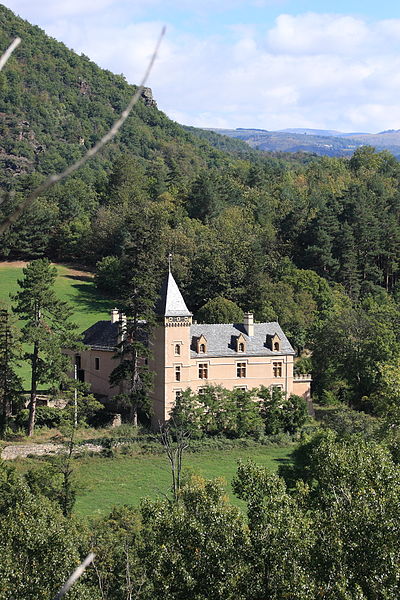 File:FR48 Bédouès Château d'Arigès 04.JPG