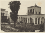 Patio y jardín interior creado por Moulay Abdelaziz (entre 1894 y 1908), situado cerca de la Mezquita y Jardines de Lalla Mina (foto de 1922)