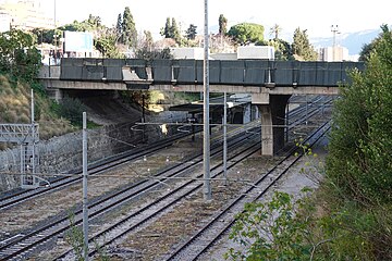 File:Fiera_train_station.01.jpg