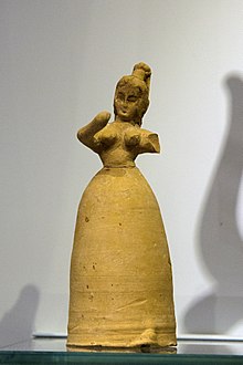 Figurine of female worshipper, Phaistos, 1700-1600 BC, AMH Figurine of female worshipper, Phaistos, 1700-1600 BC, AMH, 145032.jpg