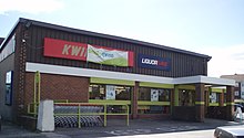 FreshXpress Fawdon during the rebranding in 2007. FreshXpress (Kwik Save) Fawdon.jpg