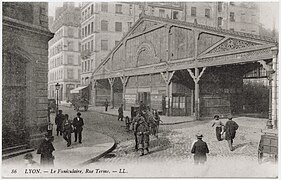 La première station construite en 1862