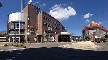 Fichier:Gare_de_Bulle_(Fribourg)_en_2016.jpg