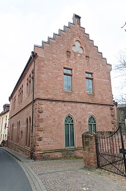 Gelnhausen, Stadtschreiberei 10, 001