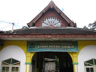 Gerbang makan Kyai Gribig, Jatinom Klaten