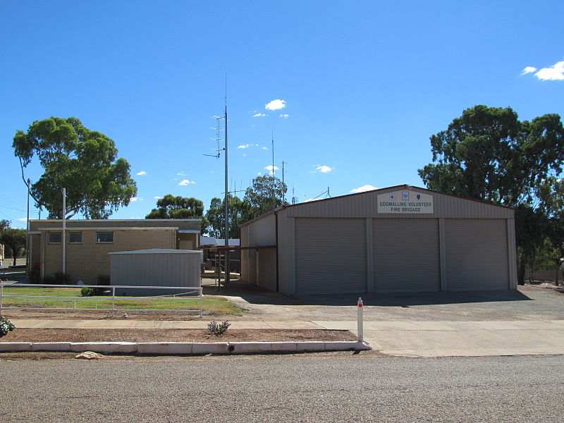 File:Goomalling fire brigade shed.jpg