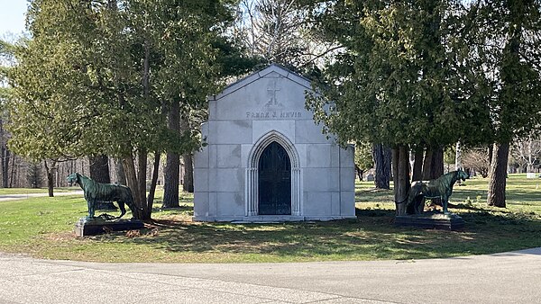 Navin mausoleum at Holy Sepulchre Cemetery