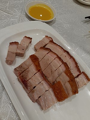 HK SW 上環 Sheung Wan 安泰街 On Tai Street 海港酒家 Victoria Harbour Seafood Restaurant food BBQ roasted 燒腩仔 燒豬肉 pork meat April 2021 SS2 04.jpg