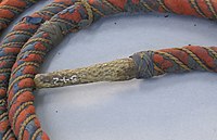Шестирная 3х4 ТГ, веревка, покрытая тканью и шелком, использовалась в качестве поручней во время визита герцога Эдинбургского в Окленд 10 мая 1869, Оклендский военно-исторический музей