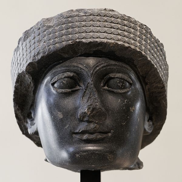 File:Head Gudea Louvre AO13.jpg