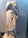 Миниатюра для Файл:Headless statue of "Large Herculaneum Women" type.JPG