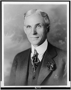Henry_Ford_1919