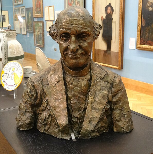 File:Hewlett Johnson by Jacob Epstein 02.JPG