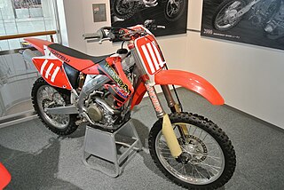 <span class="mw-page-title-main">Honda CRF450R</span> Type of motorcycle