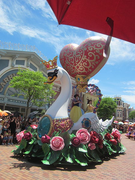 File:Hong Kong Disneyland - ovedc - 13.JPG