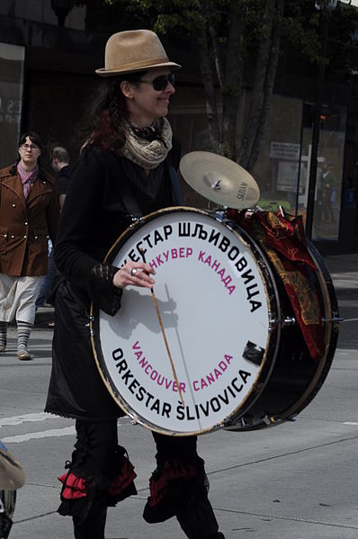 File:Honk Fest West 2010-329.jpg