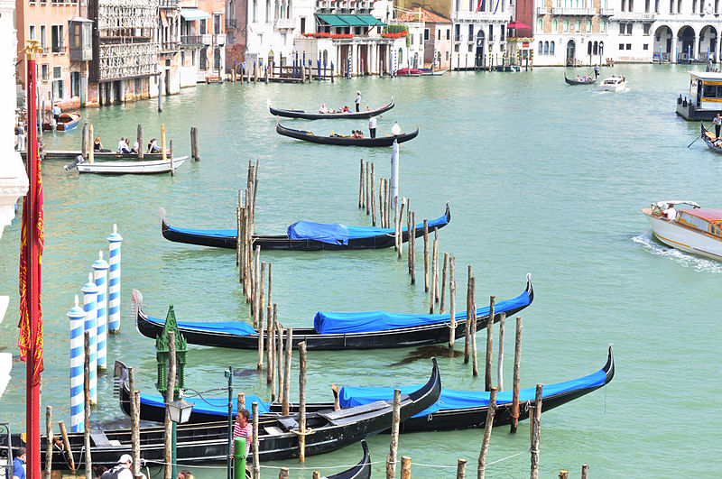 File:Hotel Ca Sagredo - Grand Canal - Rialto - Venice Italy Venezia - Creative Commons by gnuckx (4776022995).jpg